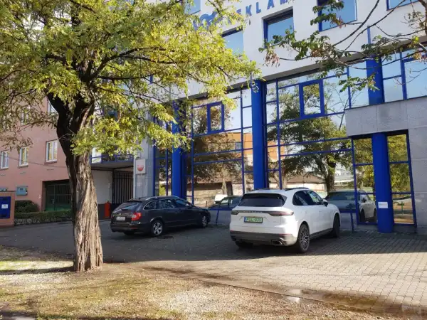 Kiadó irodaházban B, B+ kat., Budapest, XIII. kerület 7 szoba 230 m² 604 E Ft/hó