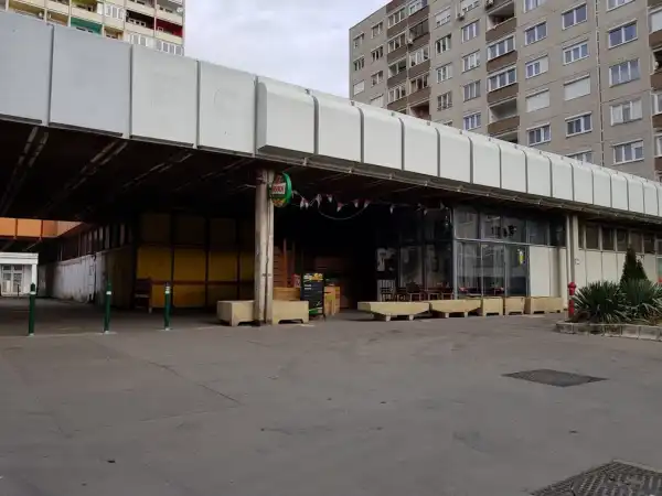 Kiadó üzlethelyiség utcai bejáratos, Budapest, III. kerület 2 szoba 260 m² 1.05 M Ft/hó